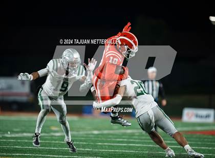 Thumbnail 3 in De La Salle @ Mater Dei (CIF Open Division State Championship) photogallery.