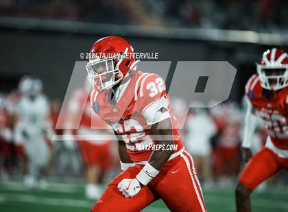 Thumbnail 1 in De La Salle @ Mater Dei (CIF Open Division State Championship) photogallery.