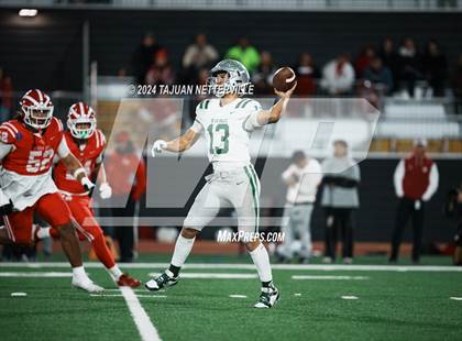 Thumbnail 2 in De La Salle @ Mater Dei (CIF Open Division State Championship) photogallery.