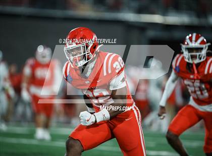 Thumbnail 3 in De La Salle @ Mater Dei (CIF Open Division State Championship) photogallery.