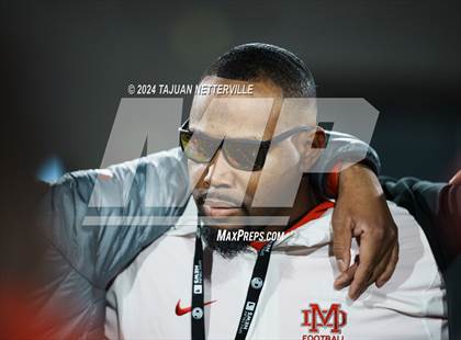 Thumbnail 2 in De La Salle @ Mater Dei (CIF Open Division State Championship) photogallery.