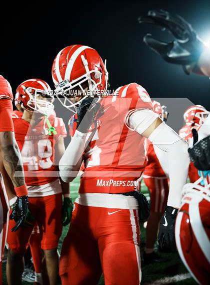 Thumbnail 3 in De La Salle @ Mater Dei (CIF Open Division State Championship) photogallery.