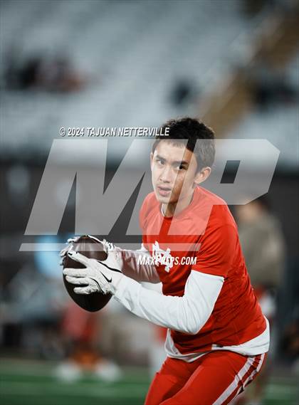 Thumbnail 3 in De La Salle @ Mater Dei (CIF Open Division State Championship) photogallery.