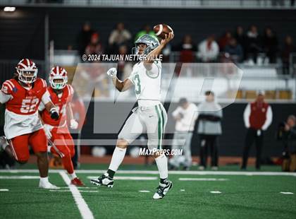 Thumbnail 3 in De La Salle @ Mater Dei (CIF Open Division State Championship) photogallery.
