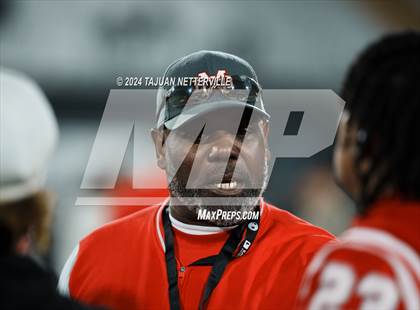 Thumbnail 3 in De La Salle @ Mater Dei (CIF Open Division State Championship) photogallery.