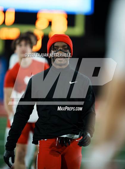 Thumbnail 1 in De La Salle @ Mater Dei (CIF Open Division State Championship) photogallery.