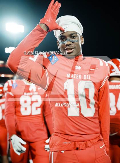 Thumbnail 2 in De La Salle @ Mater Dei (CIF Open Division State Championship) photogallery.