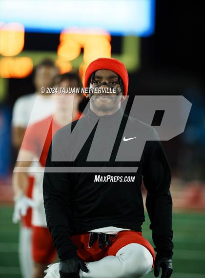 Thumbnail 2 in De La Salle @ Mater Dei (CIF Open Division State Championship) photogallery.