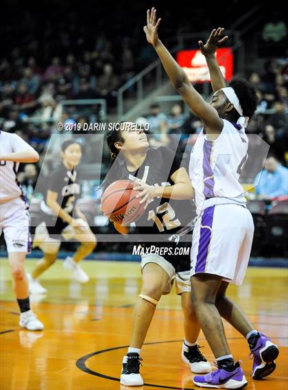 Thumbnail 3 in Chinle vs. Sabino (AIA 3A Quarterfinal) photogallery.