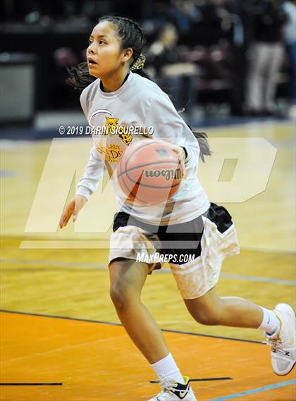 Thumbnail 2 in Chinle vs. Sabino (AIA 3A Quarterfinal) photogallery.