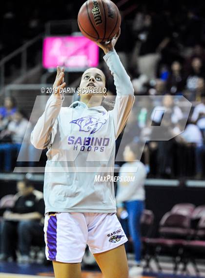 Thumbnail 2 in Chinle vs. Sabino (AIA 3A Quarterfinal) photogallery.