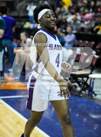 Thumbnail 2 in Chinle vs. Sabino (AIA 3A Quarterfinal) photogallery.