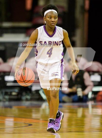 Thumbnail 3 in Chinle vs. Sabino (AIA 3A Quarterfinal) photogallery.
