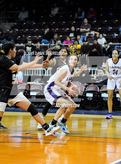 Thumbnail 2 in Chinle vs. Sabino (AIA 3A Quarterfinal) photogallery.