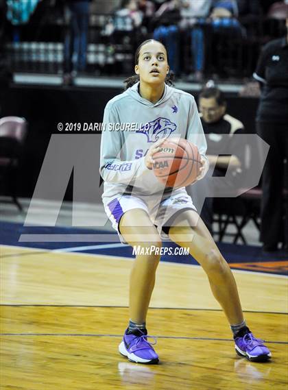 Thumbnail 1 in Chinle vs. Sabino (AIA 3A Quarterfinal) photogallery.