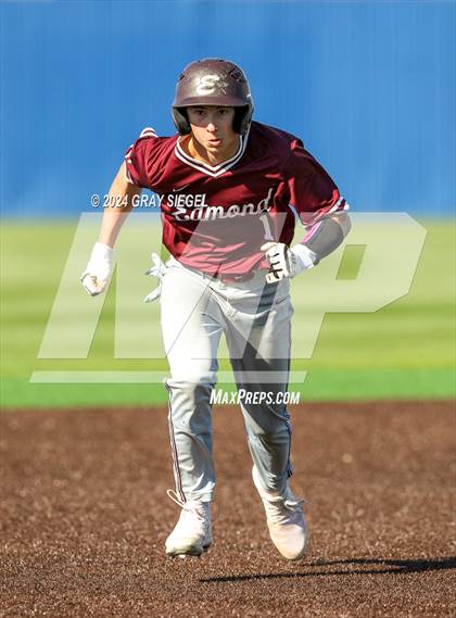Thumbnail 2 in Edmond Memorial @ Deer Creek photogallery.