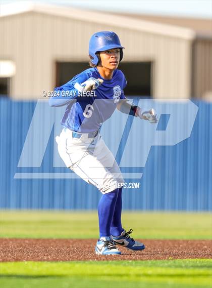 Thumbnail 2 in Edmond Memorial @ Deer Creek photogallery.