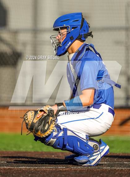 Thumbnail 3 in Edmond Memorial @ Deer Creek photogallery.