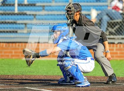 Thumbnail 2 in Edmond Memorial @ Deer Creek photogallery.