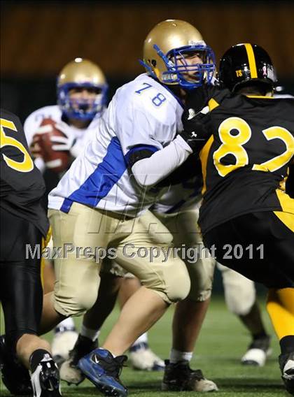 Thumbnail 1 in McQuaid Jesuit vs. Webster Schroeder (Section 5 Class AA Semifinal) photogallery.