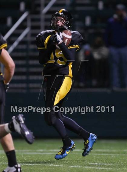 Thumbnail 2 in McQuaid Jesuit vs. Webster Schroeder (Section 5 Class AA Semifinal) photogallery.
