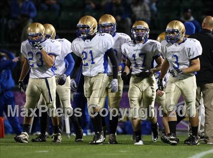 Thumbnail 1 in McQuaid Jesuit vs. Webster Schroeder (Section 5 Class AA Semifinal) photogallery.