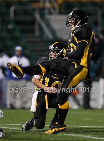 Thumbnail 2 in McQuaid Jesuit vs. Webster Schroeder (Section 5 Class AA Semifinal) photogallery.