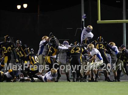 Thumbnail 1 in McQuaid Jesuit vs. Webster Schroeder (Section 5 Class AA Semifinal) photogallery.