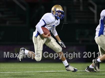 Thumbnail 1 in McQuaid Jesuit vs. Webster Schroeder (Section 5 Class AA Semifinal) photogallery.