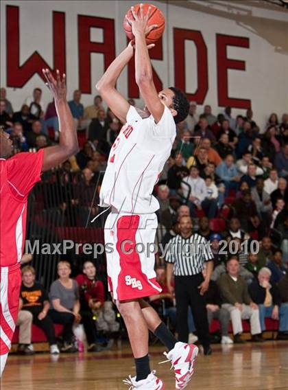 Thumbnail 1 in Stratford vs Wilbur Cross (CIAC Class L Semifinal) photogallery.