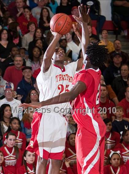Thumbnail 3 in Stratford vs Wilbur Cross (CIAC Class L Semifinal) photogallery.