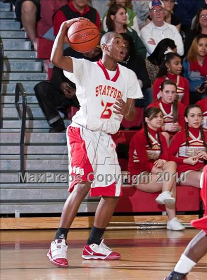 Thumbnail 3 in Stratford vs Wilbur Cross (CIAC Class L Semifinal) photogallery.