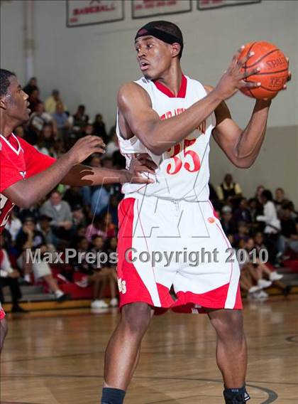 Thumbnail 3 in Stratford vs Wilbur Cross (CIAC Class L Semifinal) photogallery.