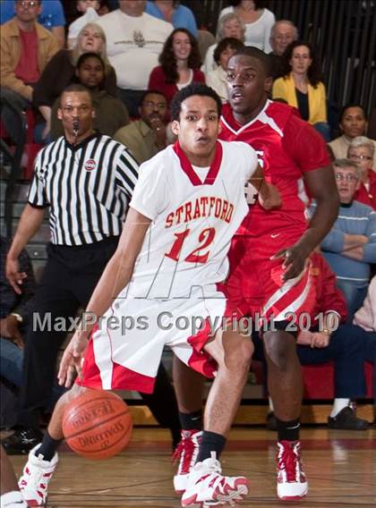 Thumbnail 2 in Stratford vs Wilbur Cross (CIAC Class L Semifinal) photogallery.