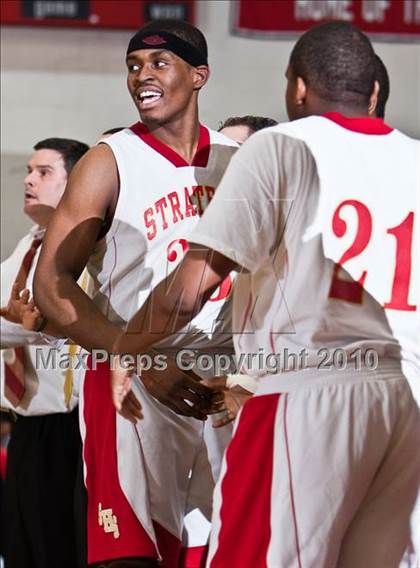Thumbnail 3 in Stratford vs Wilbur Cross (CIAC Class L Semifinal) photogallery.