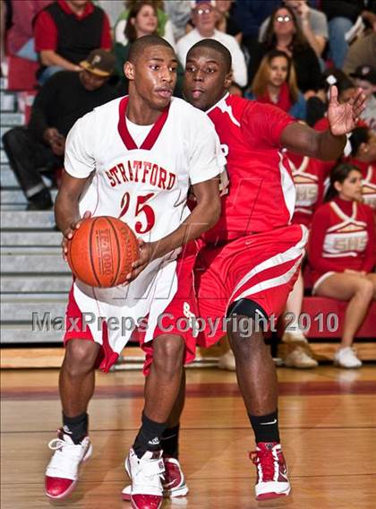 Thumbnail 1 in Stratford vs Wilbur Cross (CIAC Class L Semifinal) photogallery.