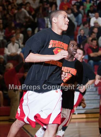 Thumbnail 2 in Stratford vs Wilbur Cross (CIAC Class L Semifinal) photogallery.