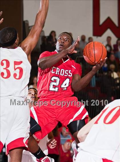 Thumbnail 3 in Stratford vs Wilbur Cross (CIAC Class L Semifinal) photogallery.