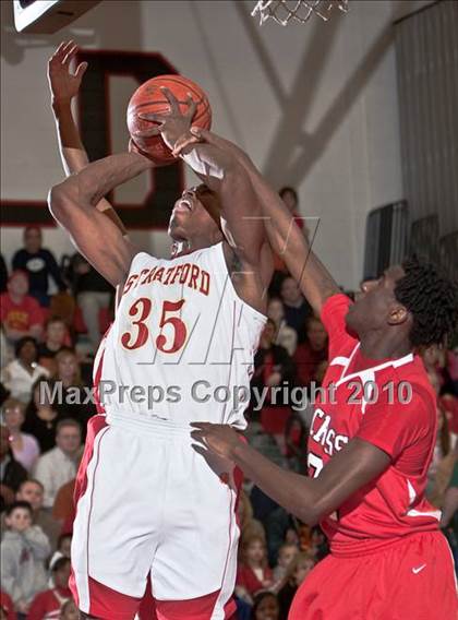 Thumbnail 2 in Stratford vs Wilbur Cross (CIAC Class L Semifinal) photogallery.