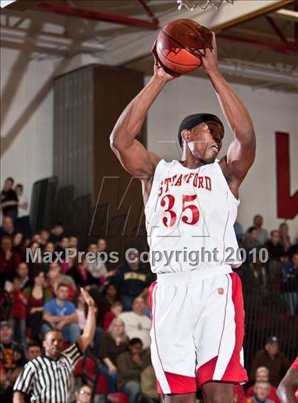 Thumbnail 1 in Stratford vs Wilbur Cross (CIAC Class L Semifinal) photogallery.