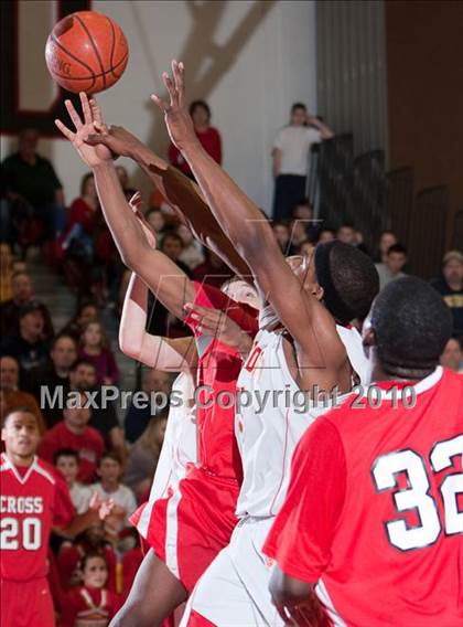 Thumbnail 3 in Stratford vs Wilbur Cross (CIAC Class L Semifinal) photogallery.