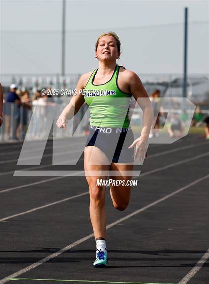 Thumbnail 2 in Green Canyon and Logan @ Ridgeline (100m Dash) photogallery.