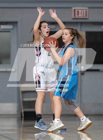 Thumbnail 3 in FR: Pleasant Valley @ Foothill photogallery.