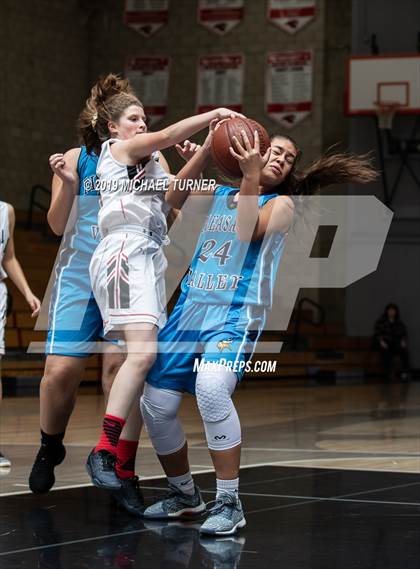 Thumbnail 1 in FR: Pleasant Valley @ Foothill photogallery.