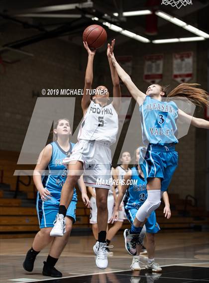 Thumbnail 1 in FR: Pleasant Valley @ Foothill photogallery.