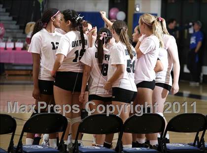 Thumbnail 2 in Crescenta Valley @ Burbank (Dig Pink) photogallery.