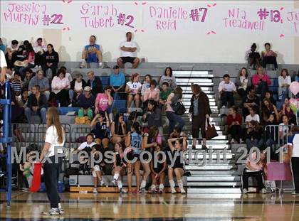 Thumbnail 3 in Crescenta Valley @ Burbank (Dig Pink) photogallery.