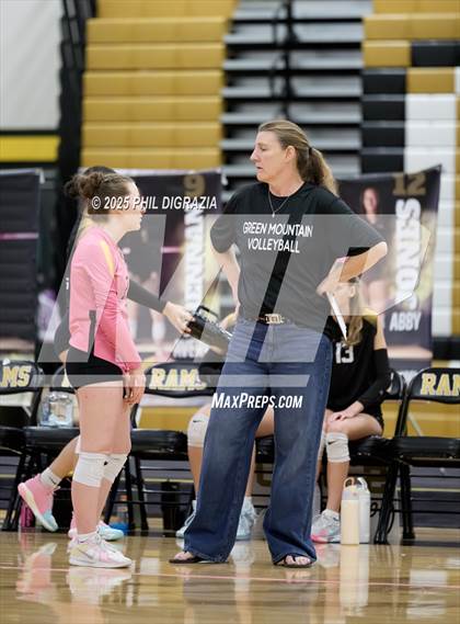 Thumbnail 1 in Roosevelt vs Green Mountain (CHSAA 4A Regional) photogallery.