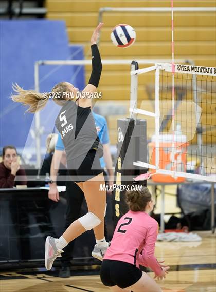 Thumbnail 3 in Roosevelt vs Green Mountain (CHSAA 4A Regional) photogallery.