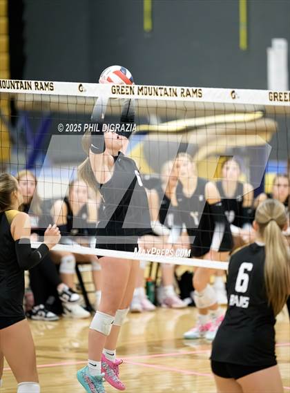 Thumbnail 2 in Roosevelt vs Green Mountain (CHSAA 4A Regional) photogallery.